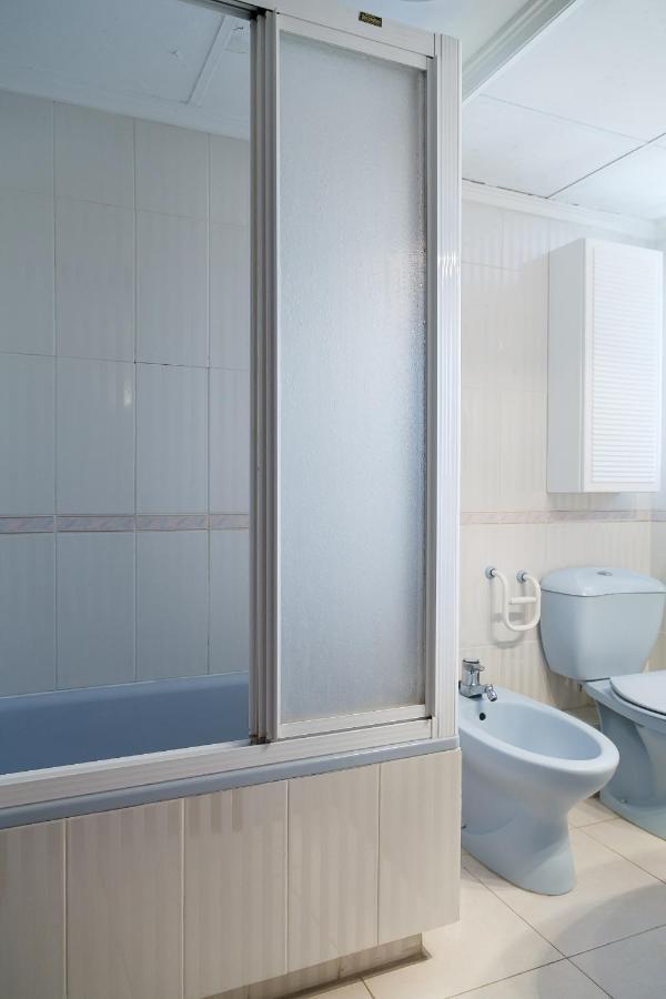 Uhc Barcino Apartments Салоу Екстериор снимка